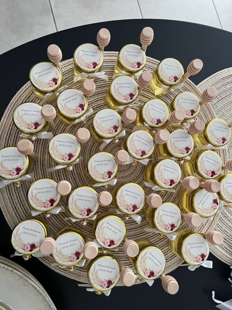 Pot de miel personnalisé étiquette sur mesure – miellerie Rucher du Pillier Châteauneuf Loire 42